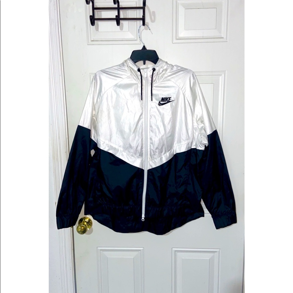 Nike windbreaker